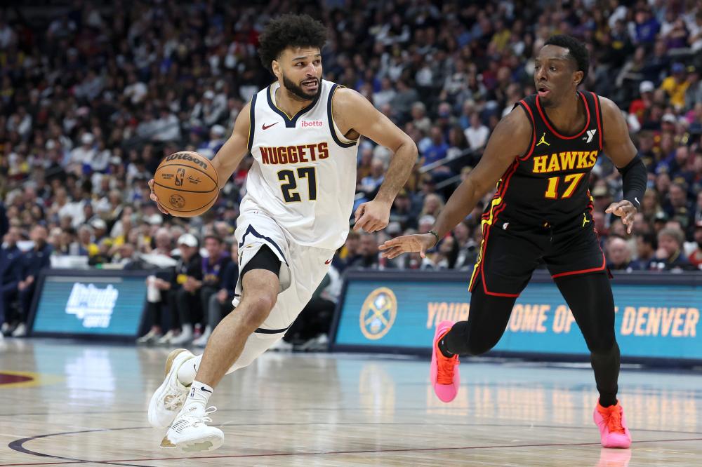 终保持着压 终保持着压